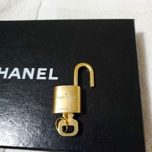 Louis Vuitton lock with key